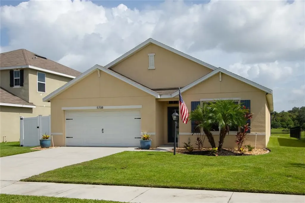 5708 71st Street E Palmetto FL 34221