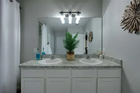 5708 71st Street E Palmetto FL 34221