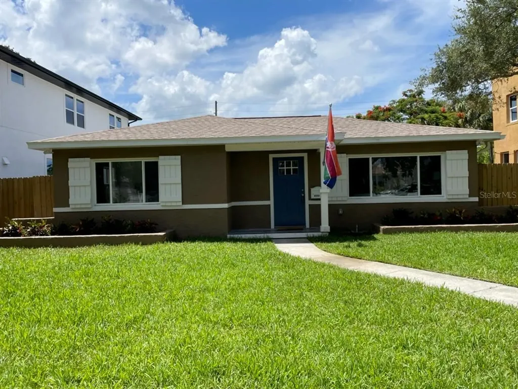 6556 1st Avenue S St Petersburg FL 33707