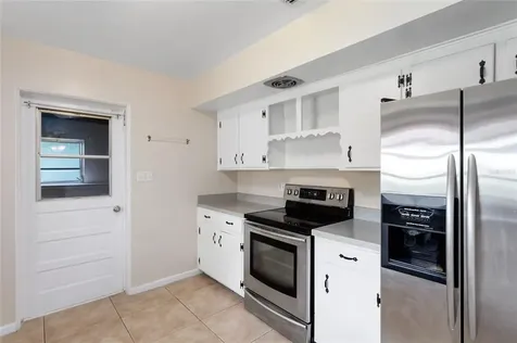 836 Baltimore Drive Orlando FL 32810