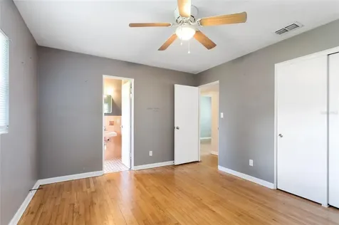836 Baltimore Drive Orlando FL 32810
