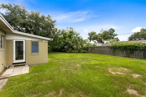 836 Baltimore Drive Orlando FL 32810