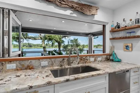 790 Anderson Drive Tavares FL 32778