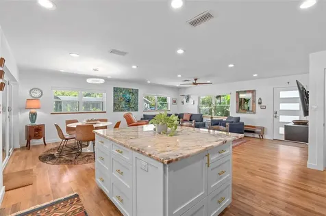 790 Anderson Drive Tavares FL 32778