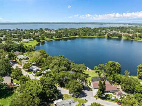 790 Anderson Drive Tavares FL 32778