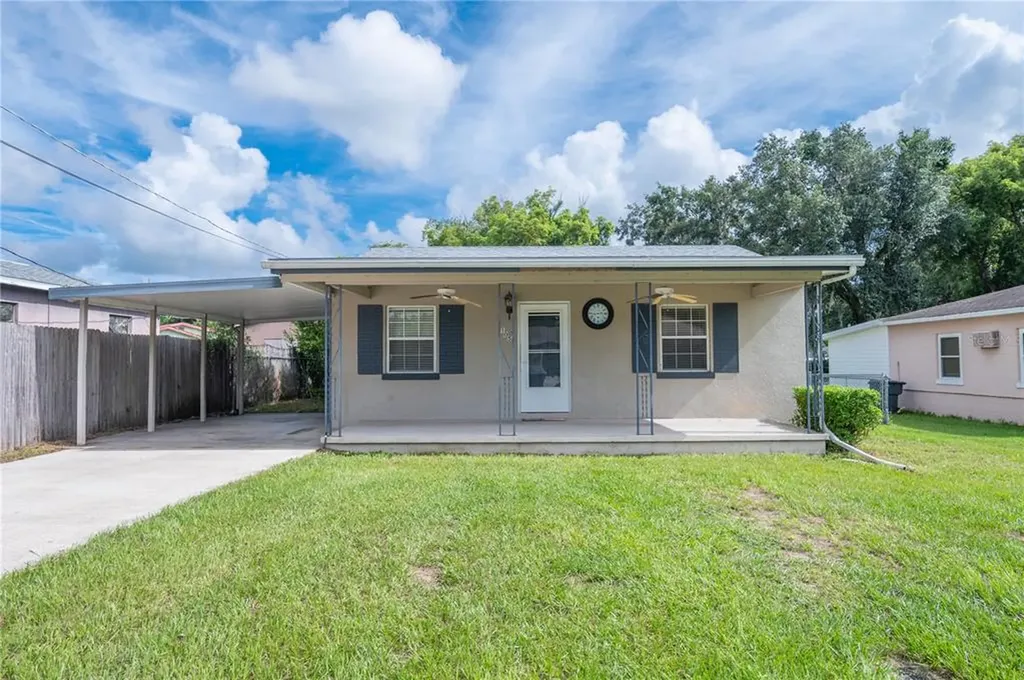 105 Seville Road Auburndale FL 33823