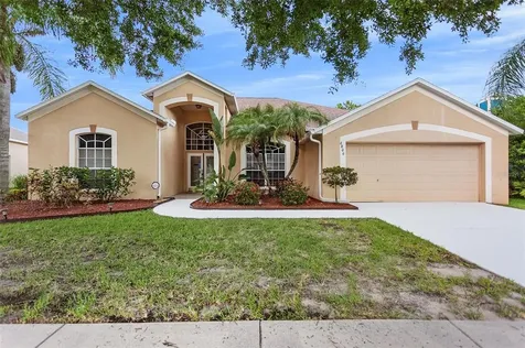 6806 Regents Village Way Apollo Beach FL 33572