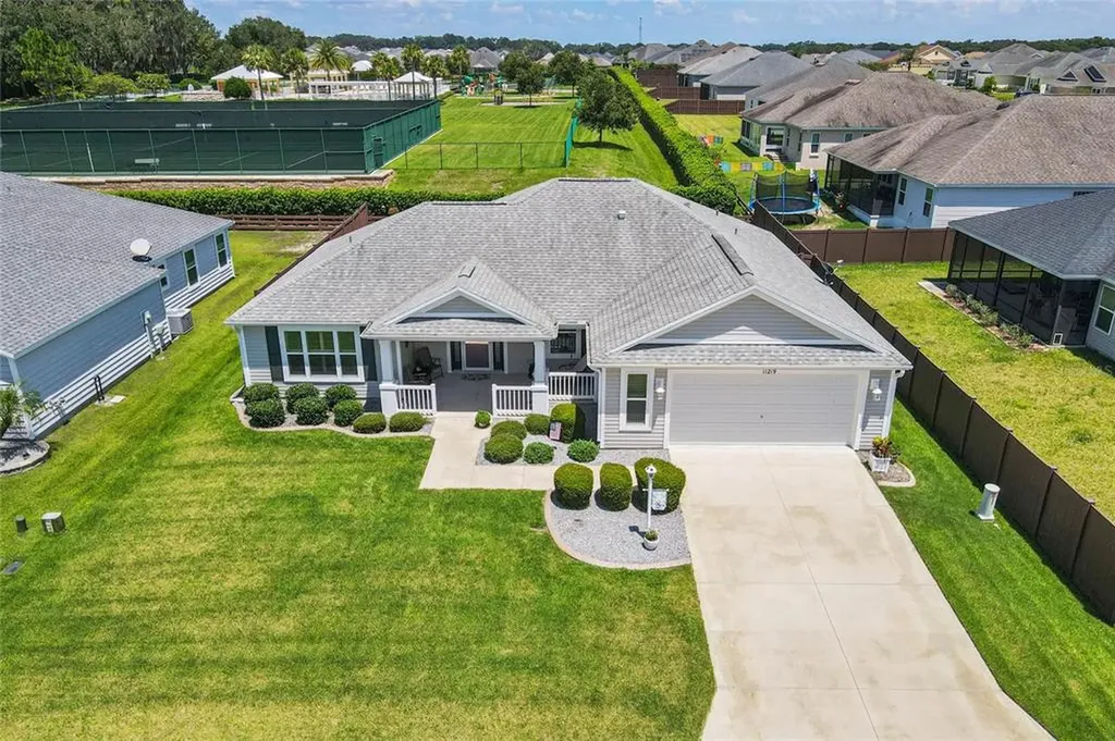 11219 Hess Way Oxford FL 34484