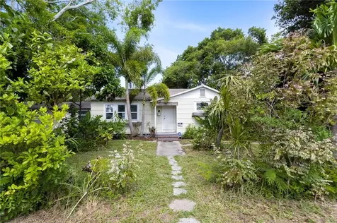 633 41st Street S St Petersburg FL 33711