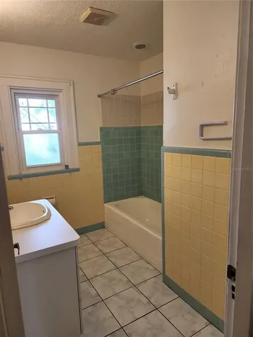 1203 E Idlewild Avenue Tampa FL 33604