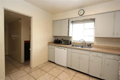 5359 Angus Avenue Orlando FL 32810