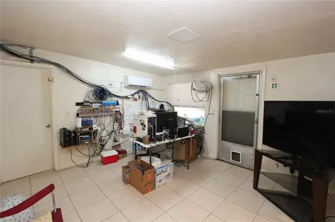 5359 Angus Avenue Orlando FL 32810