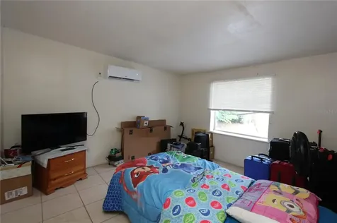 5359 Angus Avenue Orlando FL 32810