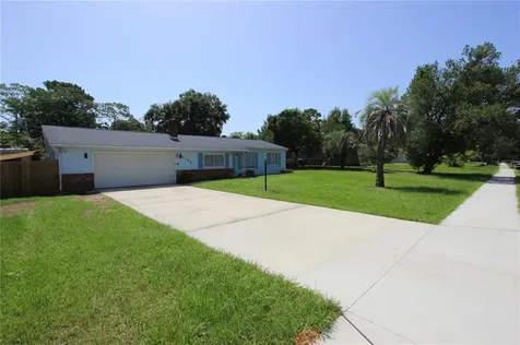 5359 Angus Avenue Orlando FL 32810