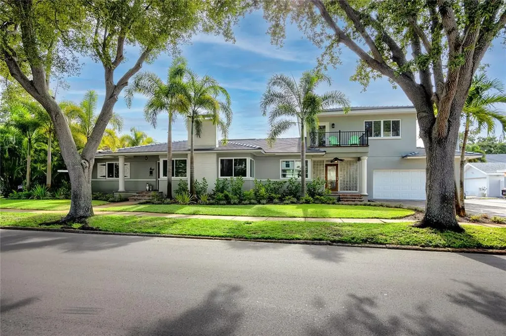 1800 Locust Street NE St Petersburg FL 33704