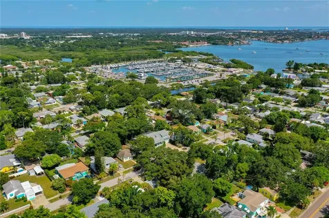 2805 48th Street S Gulfport FL 33711