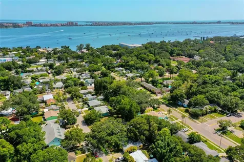2805 48th Street S Gulfport FL 33711