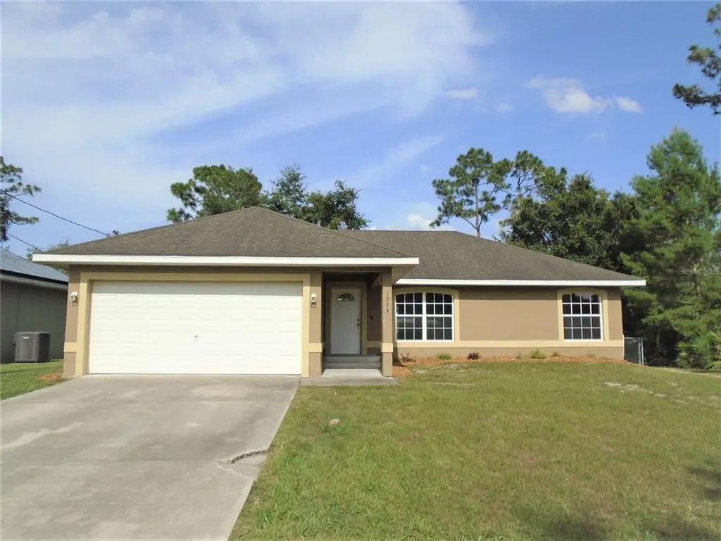 1923 6th Avenue Deland FL 32724