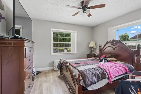 2908 N 17th Street Tampa FL 33605