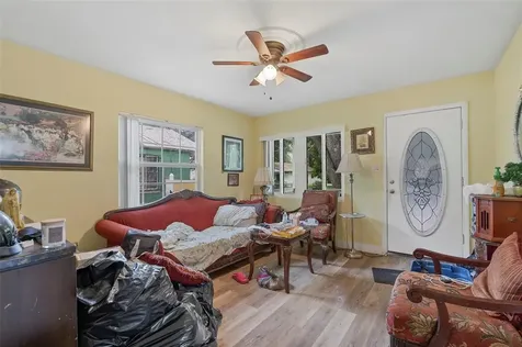 2908 N 17th Street Tampa FL 33605
