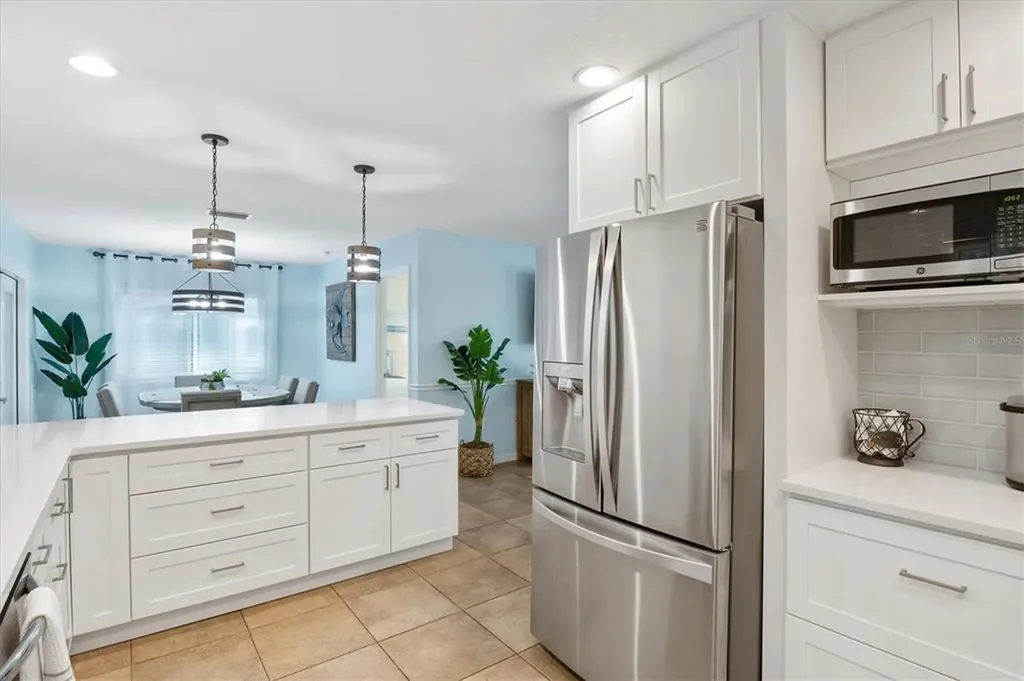 2729 Sydelle Street Sarasota FL 34237