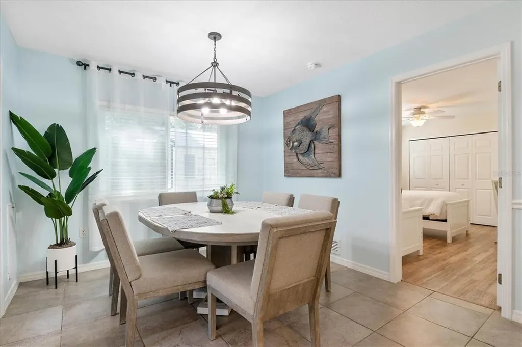 2729 Sydelle Street Sarasota FL 34237