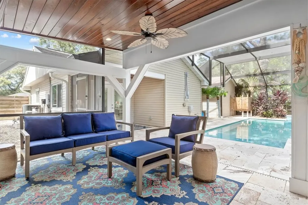2729 Sydelle Street Sarasota FL 34237