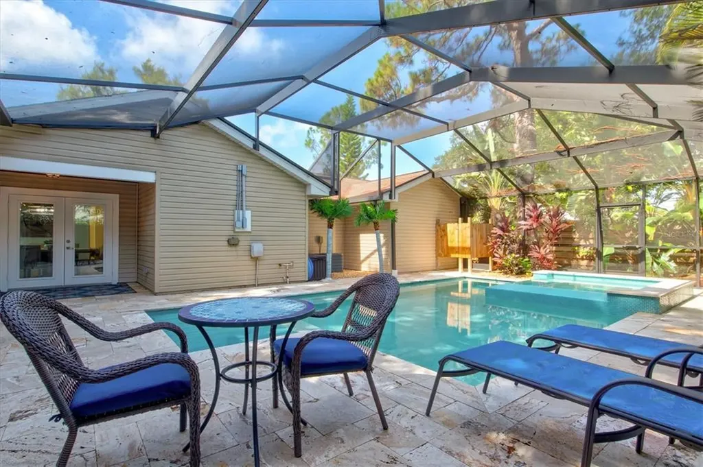 2729 Sydelle Street Sarasota FL 34237