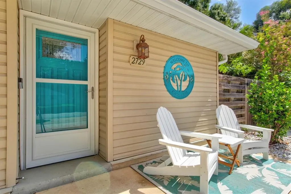 2729 Sydelle Street Sarasota FL 34237