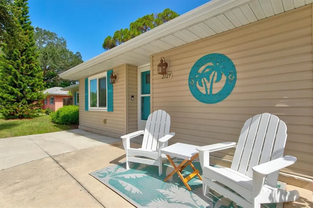 2729 Sydelle Street Sarasota FL 34237
