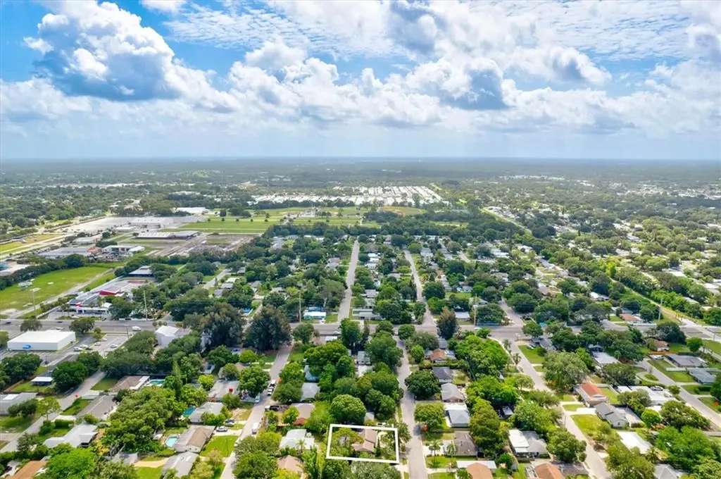 2729 Sydelle Street Sarasota FL 34237