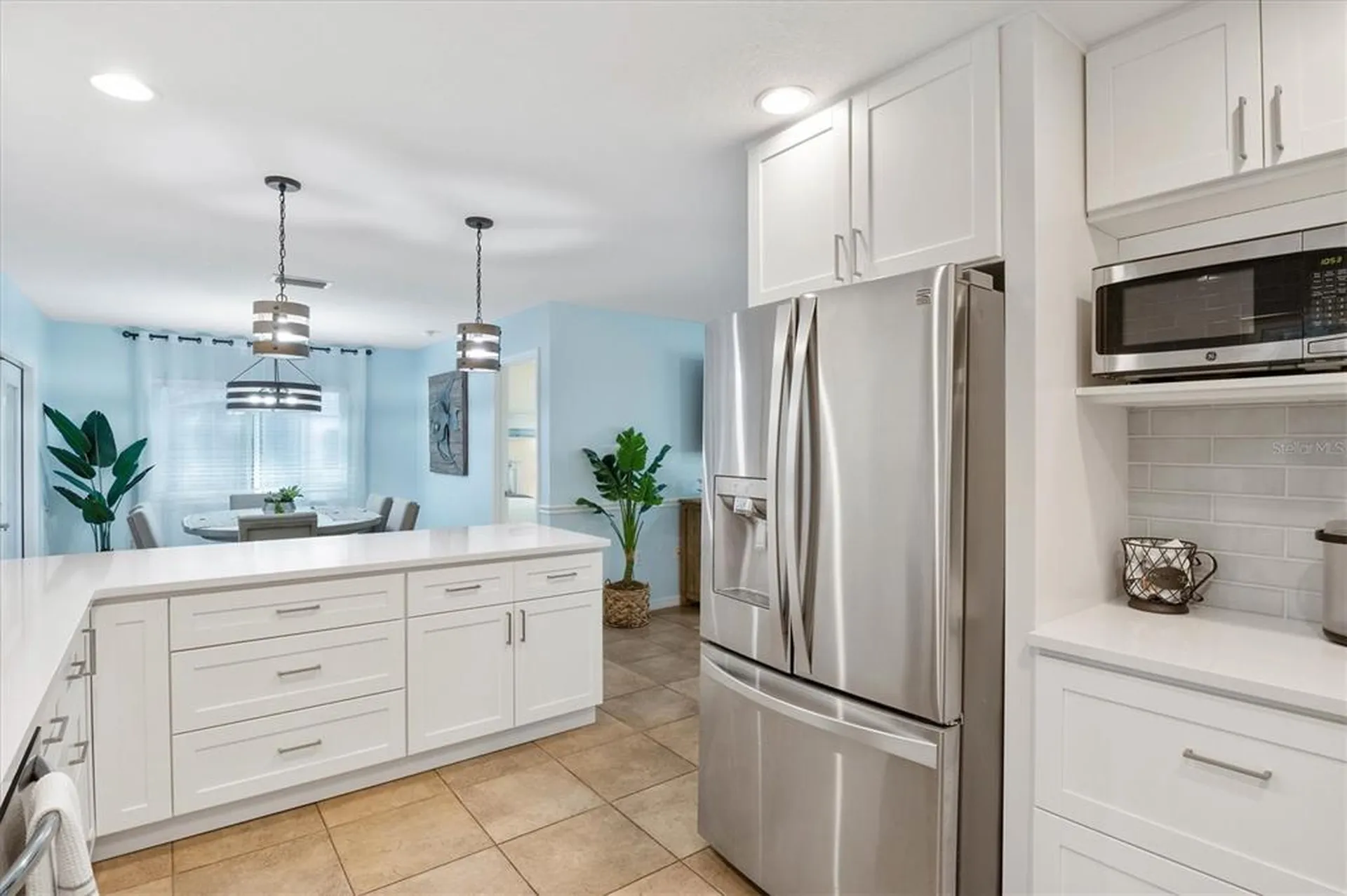 2729 Sydelle Street Sarasota FL 34237