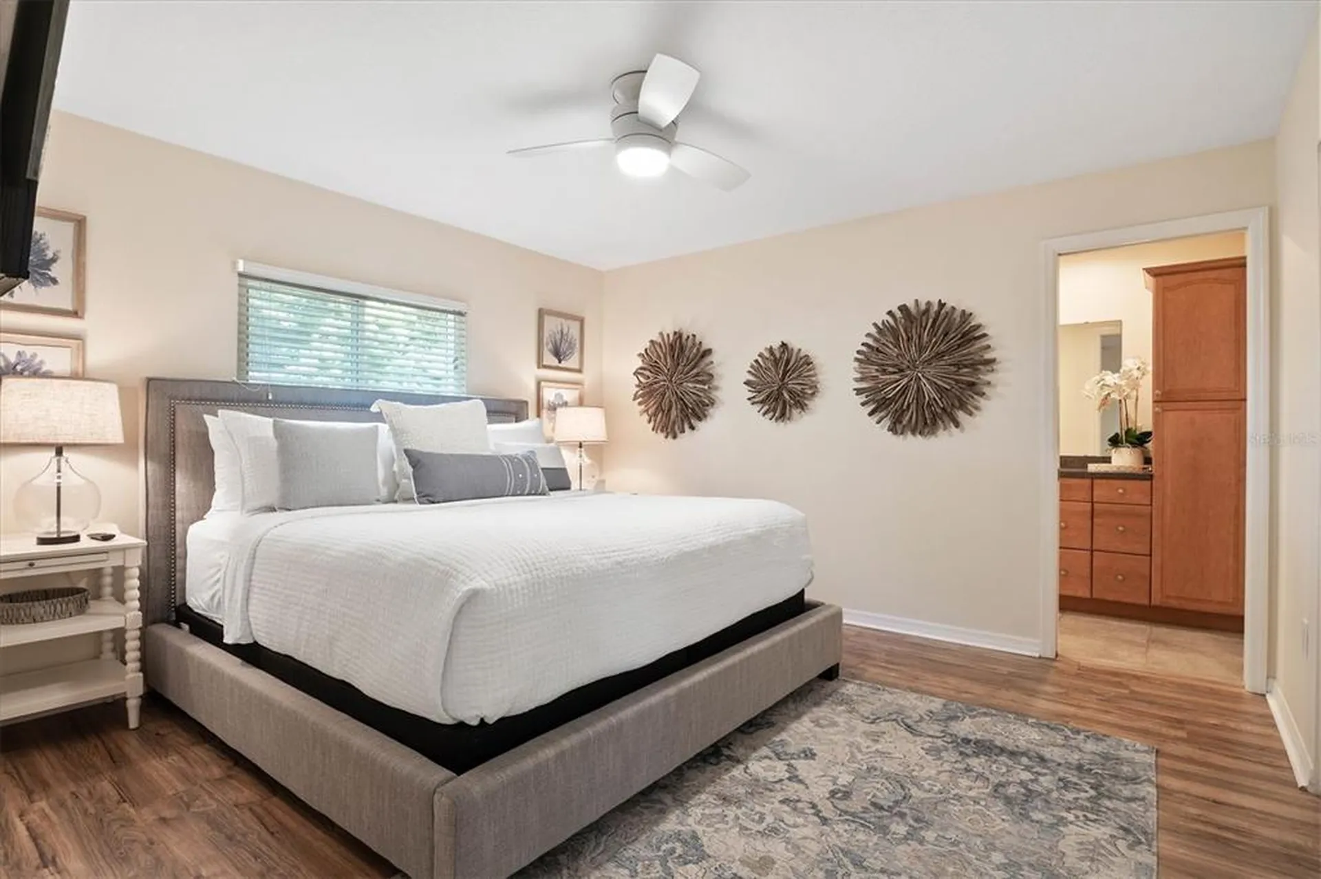 2729 Sydelle Street Sarasota FL 34237