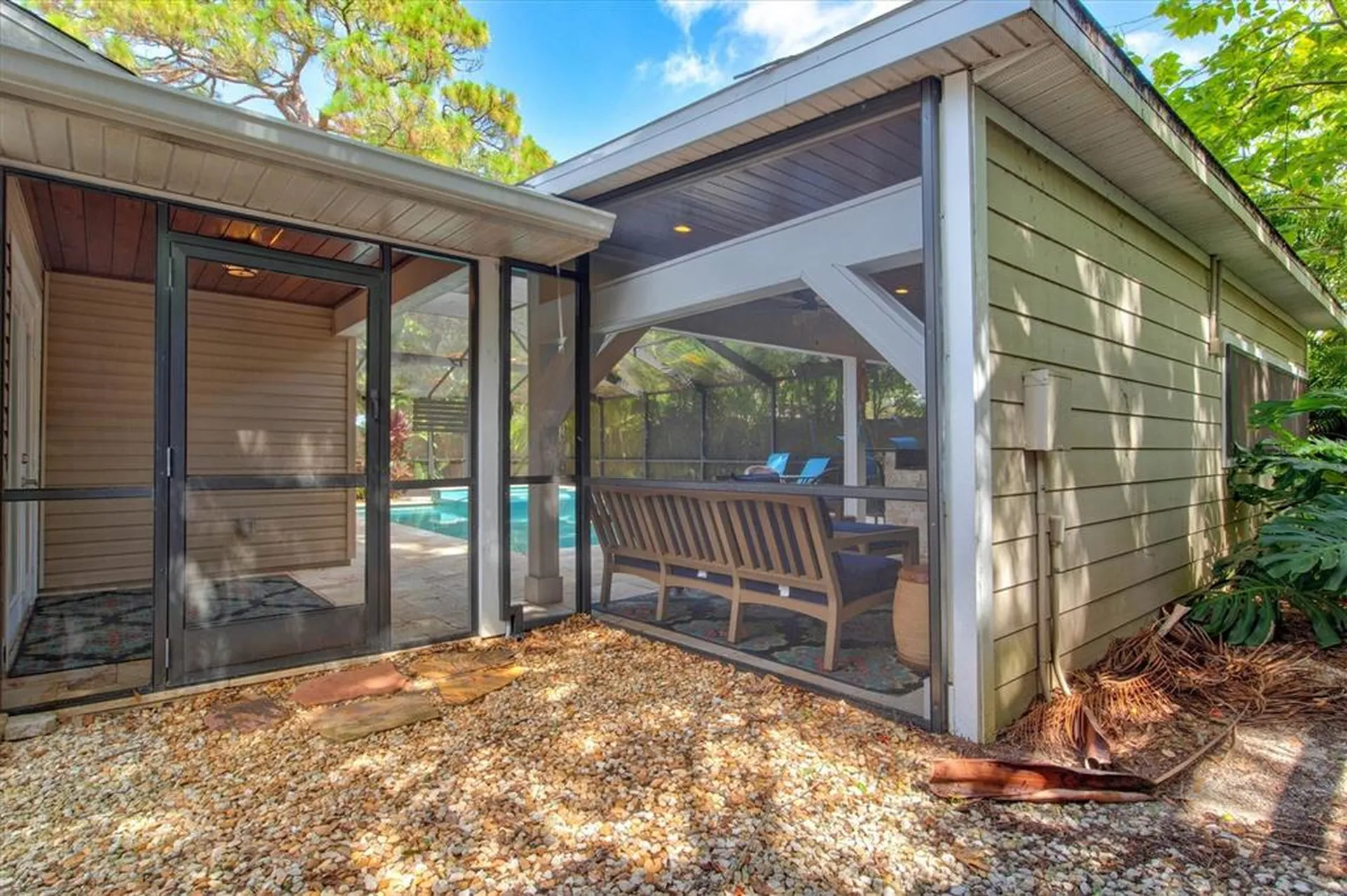 2729 Sydelle Street Sarasota FL 34237