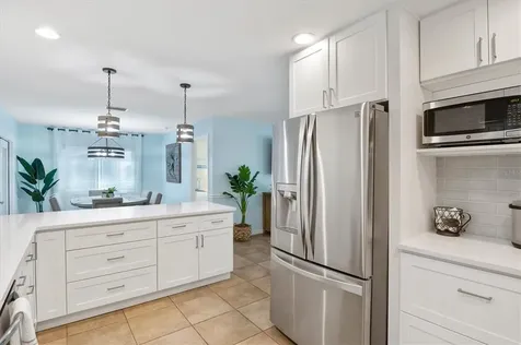 2729 Sydelle Street Sarasota FL 34237