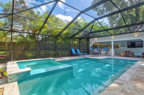 2729 Sydelle Street Sarasota FL 34237