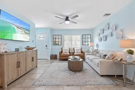 2729 Sydelle Street Sarasota FL 34237