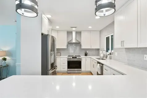 2729 Sydelle Street Sarasota FL 34237