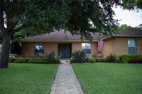 110 Normandy Circle W Palm Harbor FL 34683