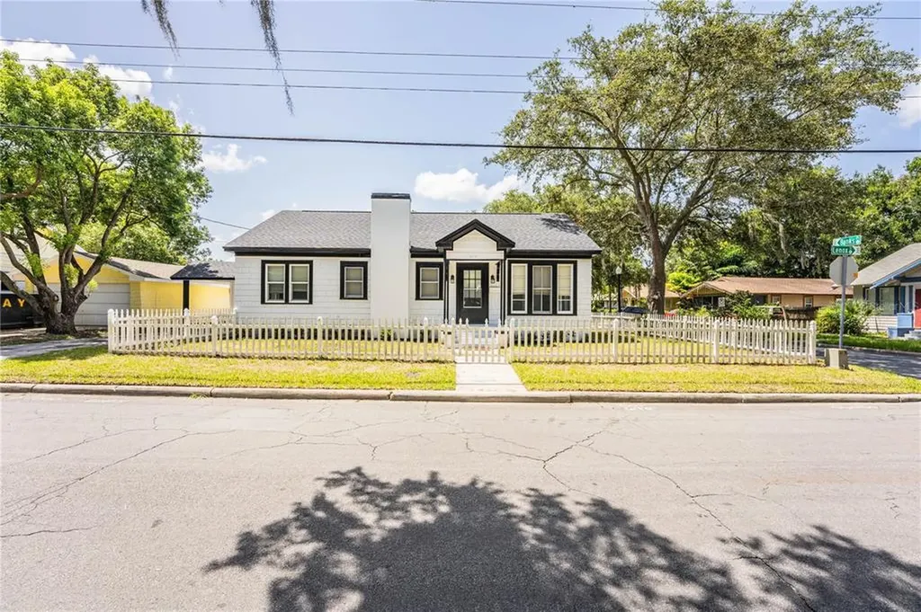 214 Lenox Street Lakeland FL 33803