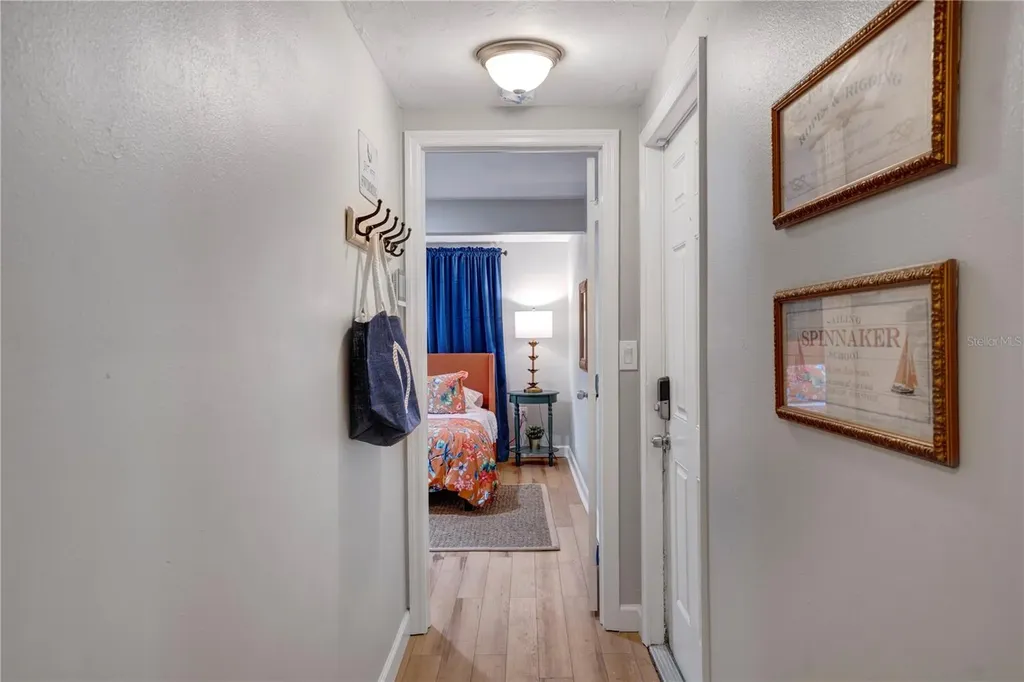4705 Hollingsworth Avenue Sarasota FL 34233
