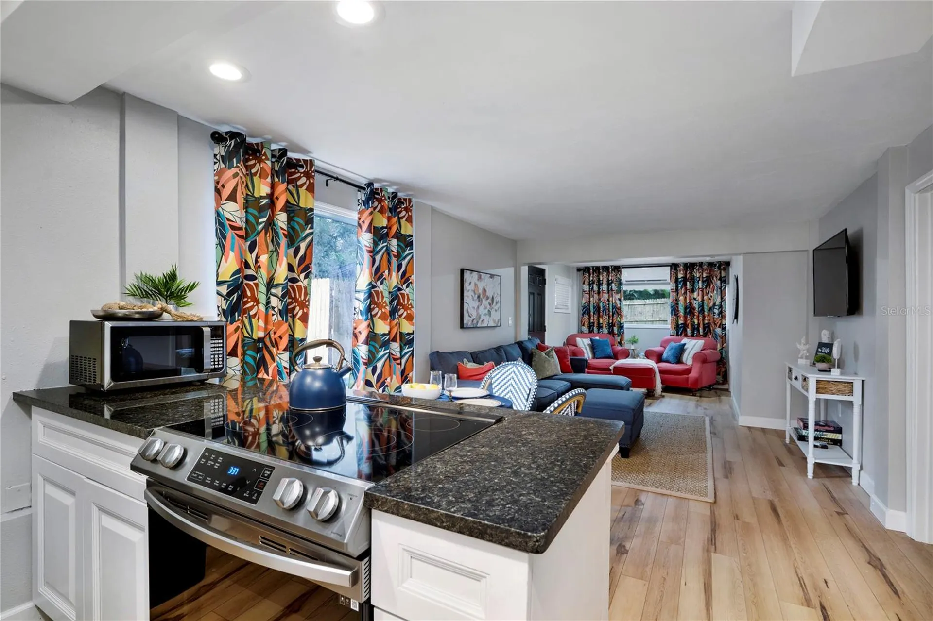 4705 Hollingsworth Avenue Sarasota FL 34233