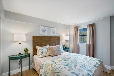 4705 Hollingsworth Avenue Sarasota FL 34233