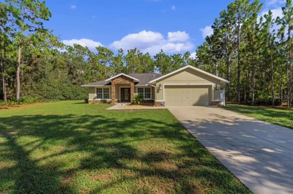 1617 County Road 243b Wildwood FL 34785