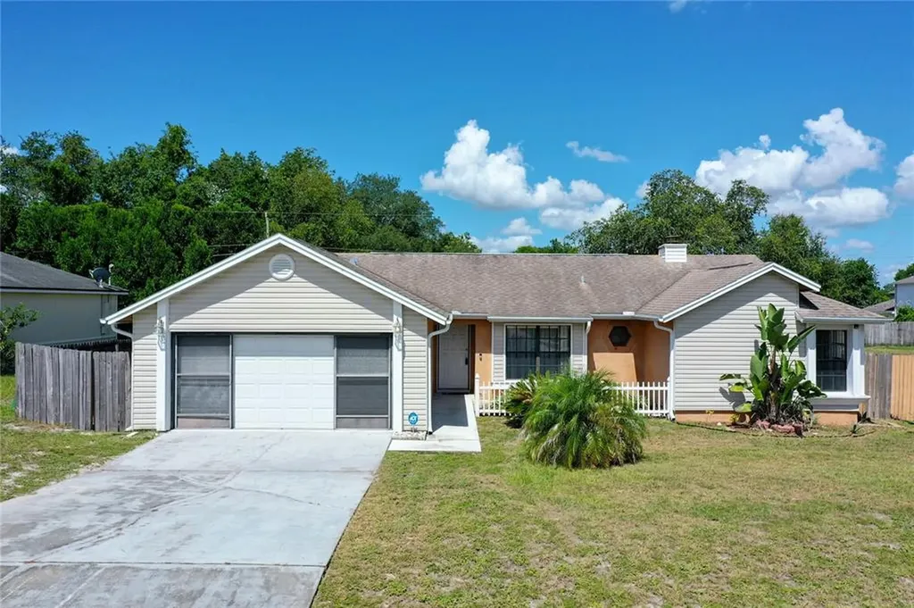 916 Mentmore Circle Deltona FL 32738