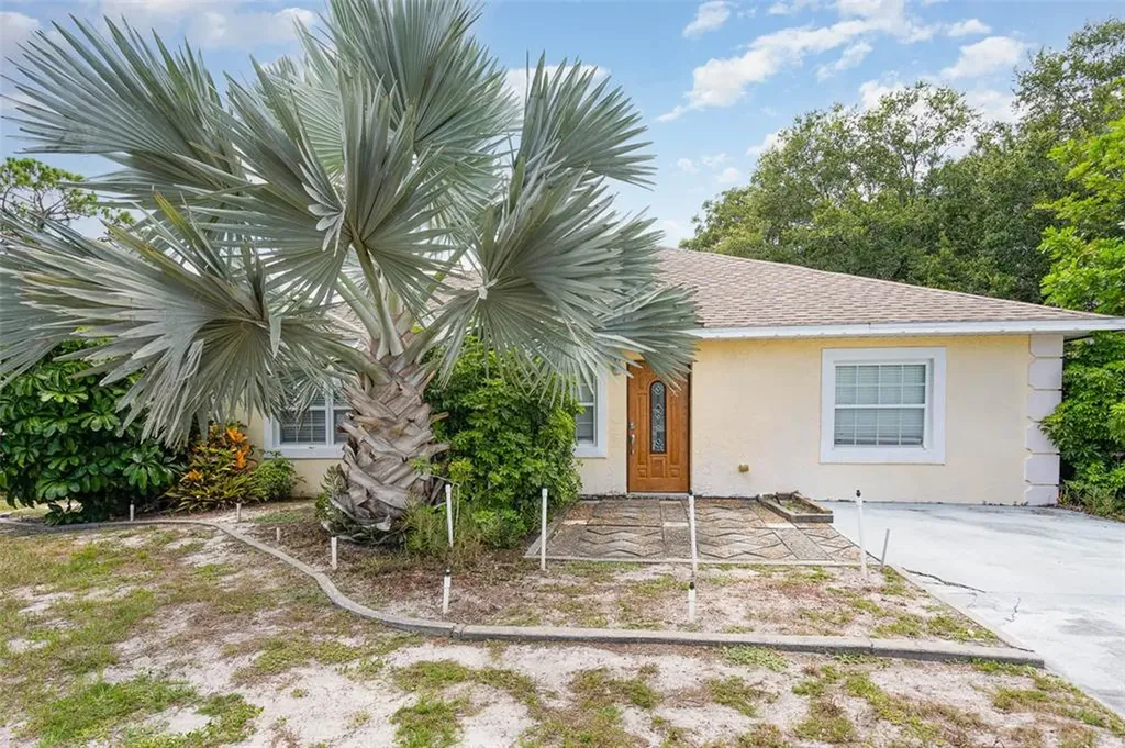 1136 Delmar Terrace NE Palm Bay FL 32905