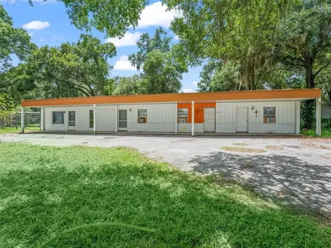 5562 S Us 301 Bushnell FL 33513