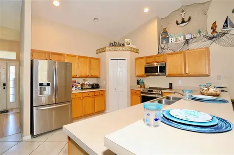 527 Carlsbad Drive Kissimmee FL 34758