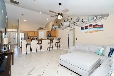 527 Carlsbad Drive Kissimmee FL 34758