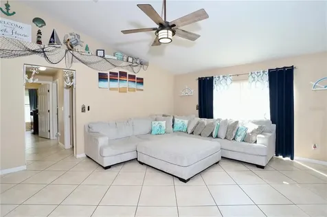 527 Carlsbad Drive Kissimmee FL 34758